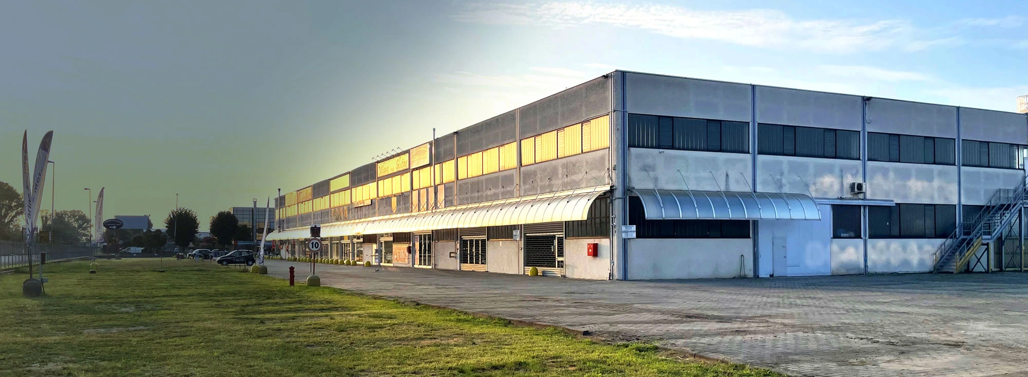 Negozi, uffici, magazzini e laboratori direttamente sulla Strada Rivoltana